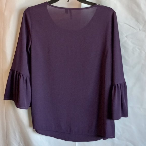 Elle Blouse - Picture 4 of 6